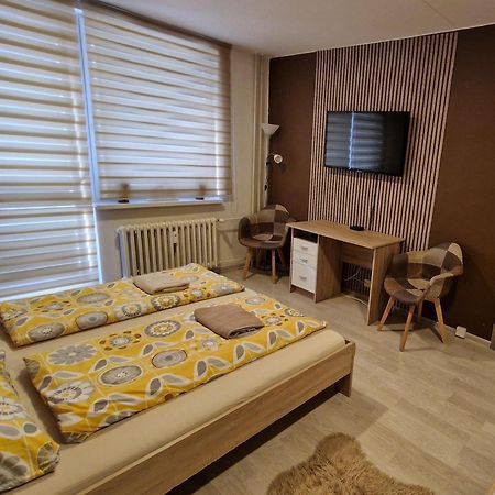 Апартаменти Apartman Valentina Злін Екстер'єр фото